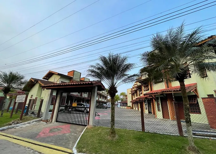 Pe Na Areia Na Praia Das Toninhas - Villagio 24 Porto Feliz