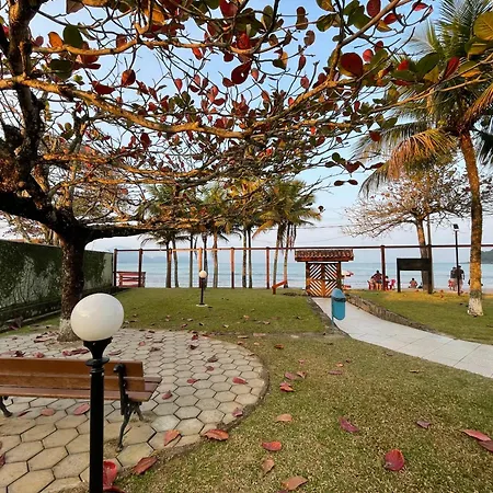 Pe Na Areia Na Praia Das Toninhas - Villagio 24 Porto Feliz Ubatuba Exterior photo